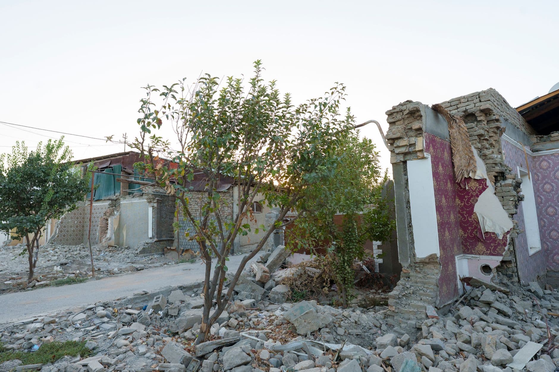 Demolished residential area in Samarkand highlights urban renewal efforts.